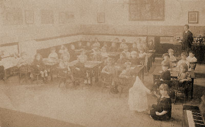 Class 1 at St Stephen's School, 1925. Courtesy of Elizabeth Pearson